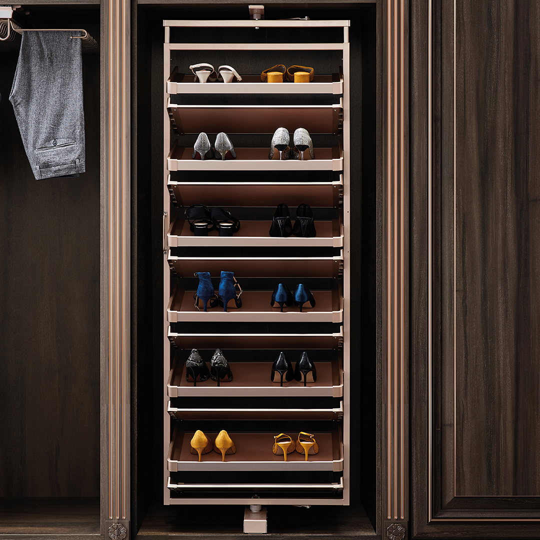 Tall Pull-Out Shoe Rack